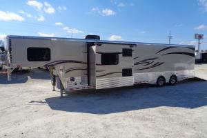 Trailer World Sundowner Toy Hauler With Living Quarters 2586om Trailer World Sundowner Toy Hauler With Living Quarters 2586om Slide Car Auto Haulers Listing Detail